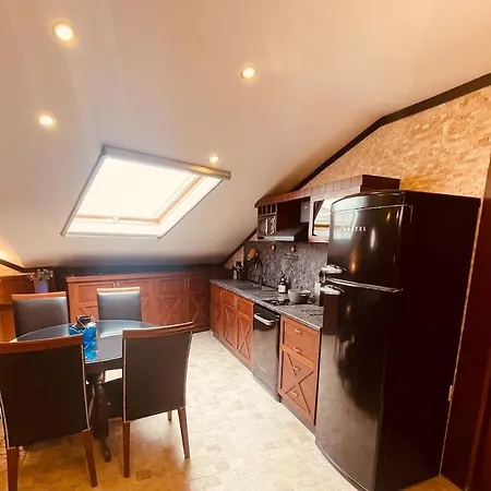 Retro, Two Bedroom And Livingroom On Main Street * Cekme